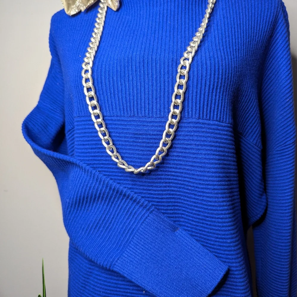 Chelsea & Theodore Ribbed detail sweater. Royal blue ❤️ - Picture 2 of 2